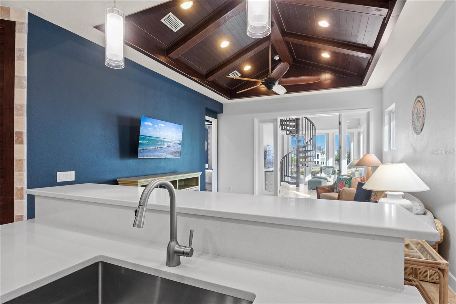 319 COMPASS POINT DR #201, BRADENTON, FL, 34209