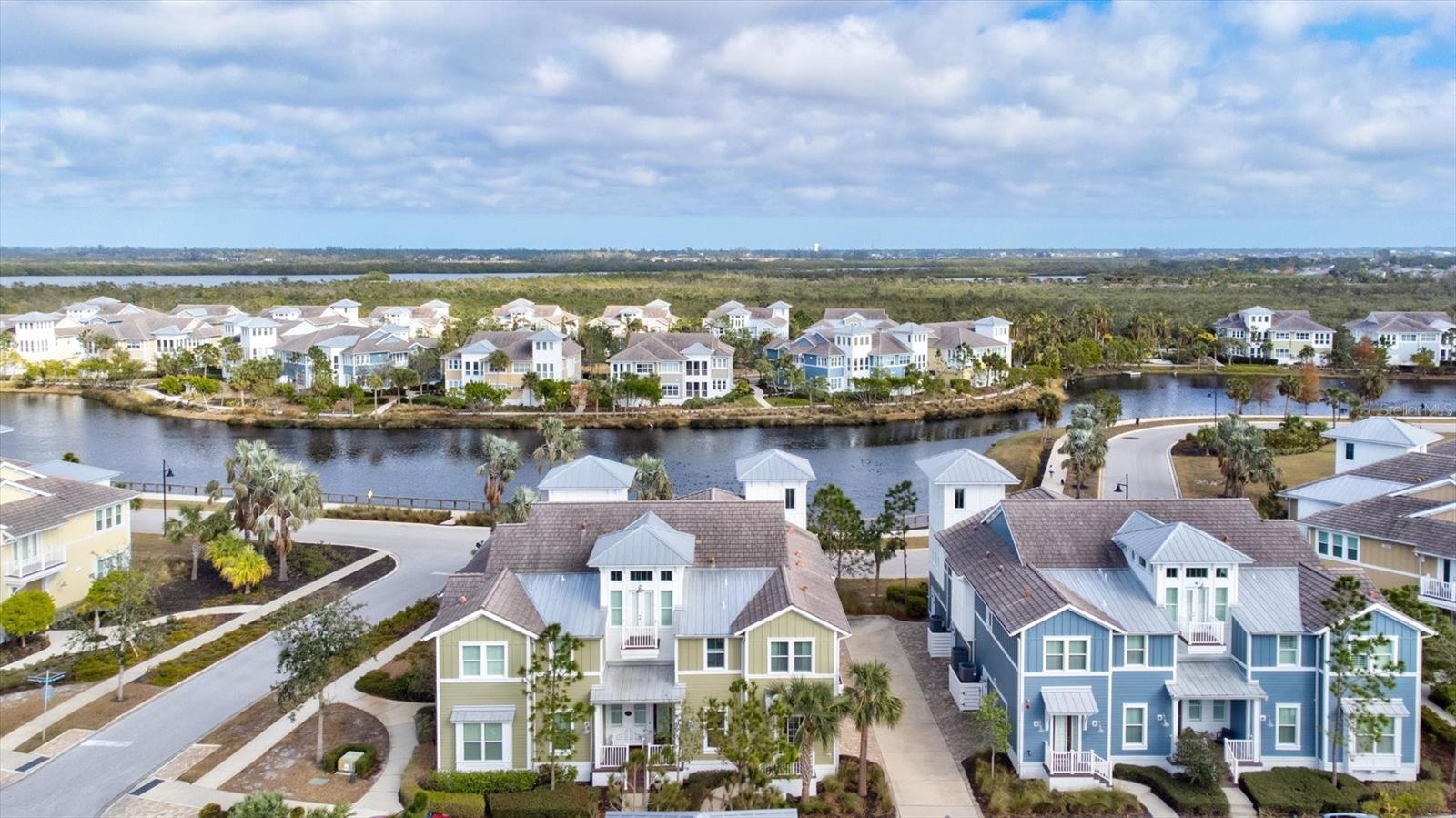 319 COMPASS POINT DR #201, BRADENTON, FL, 34209