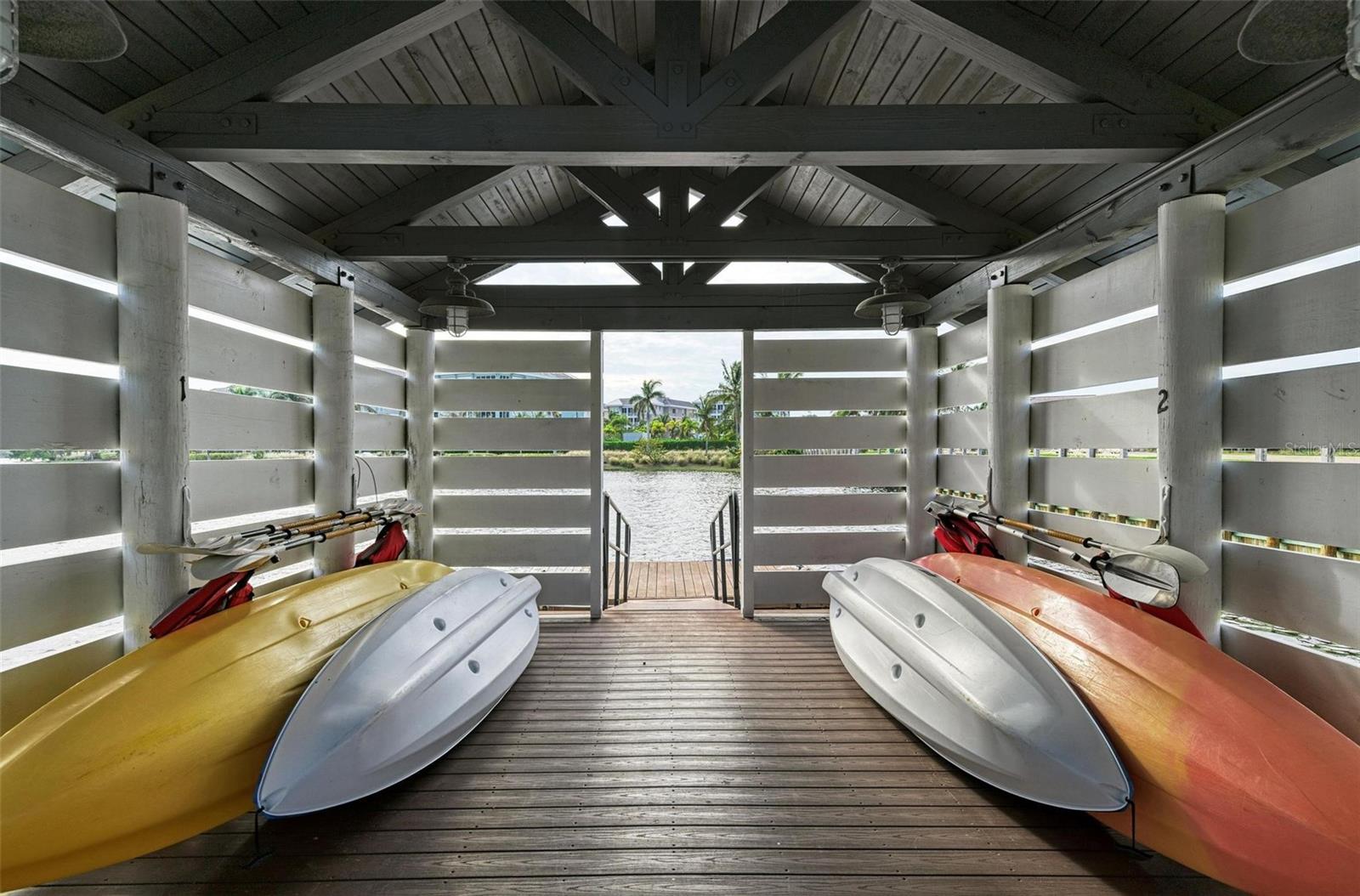 319 COMPASS POINT DR #201, BRADENTON, FL, 34209