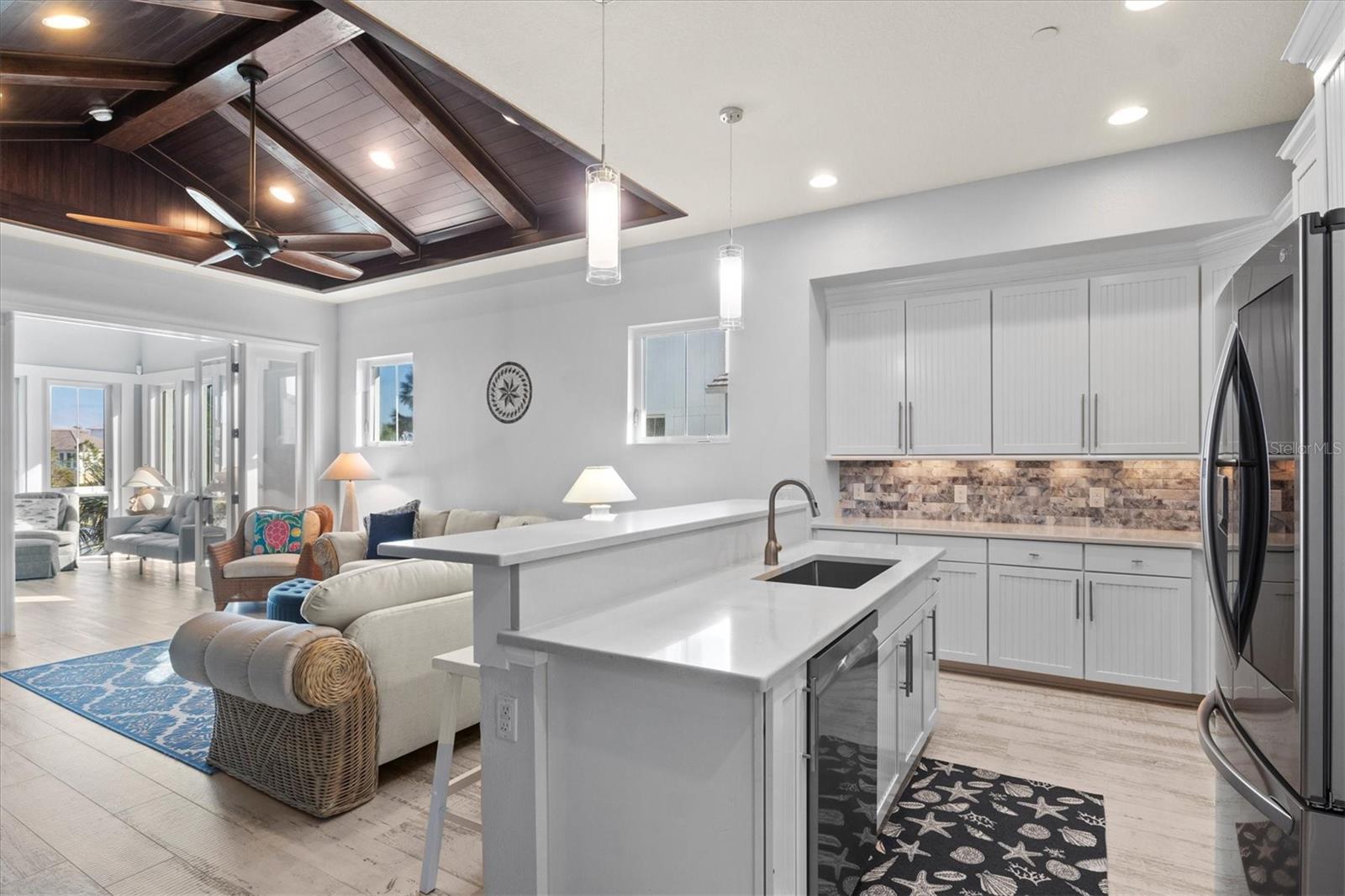 319 COMPASS POINT DR #201, BRADENTON, FL, 34209