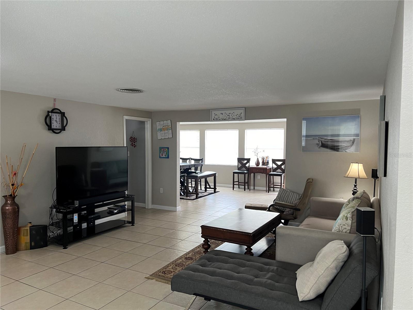 705 CRESTVIEW CIR NW, PORT CHARLOTTE, FL, 33948