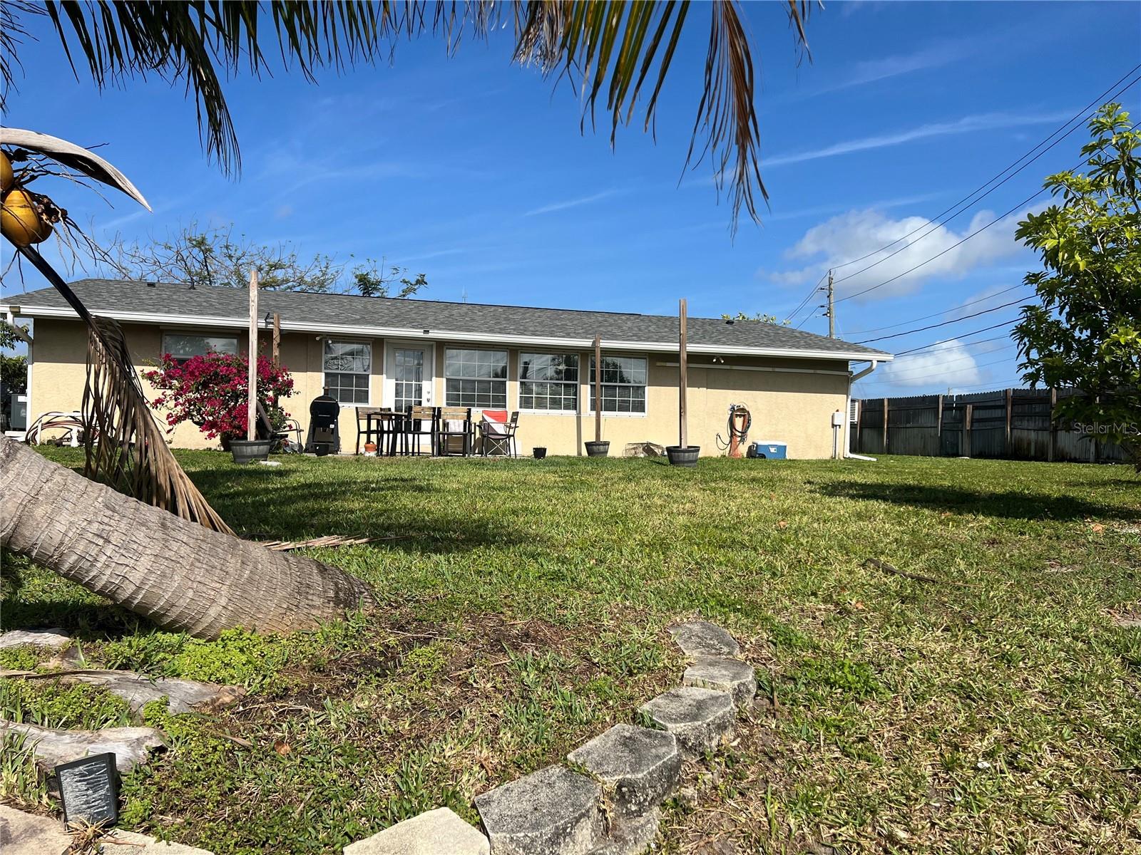705 CRESTVIEW CIR NW, PORT CHARLOTTE, FL, 33948