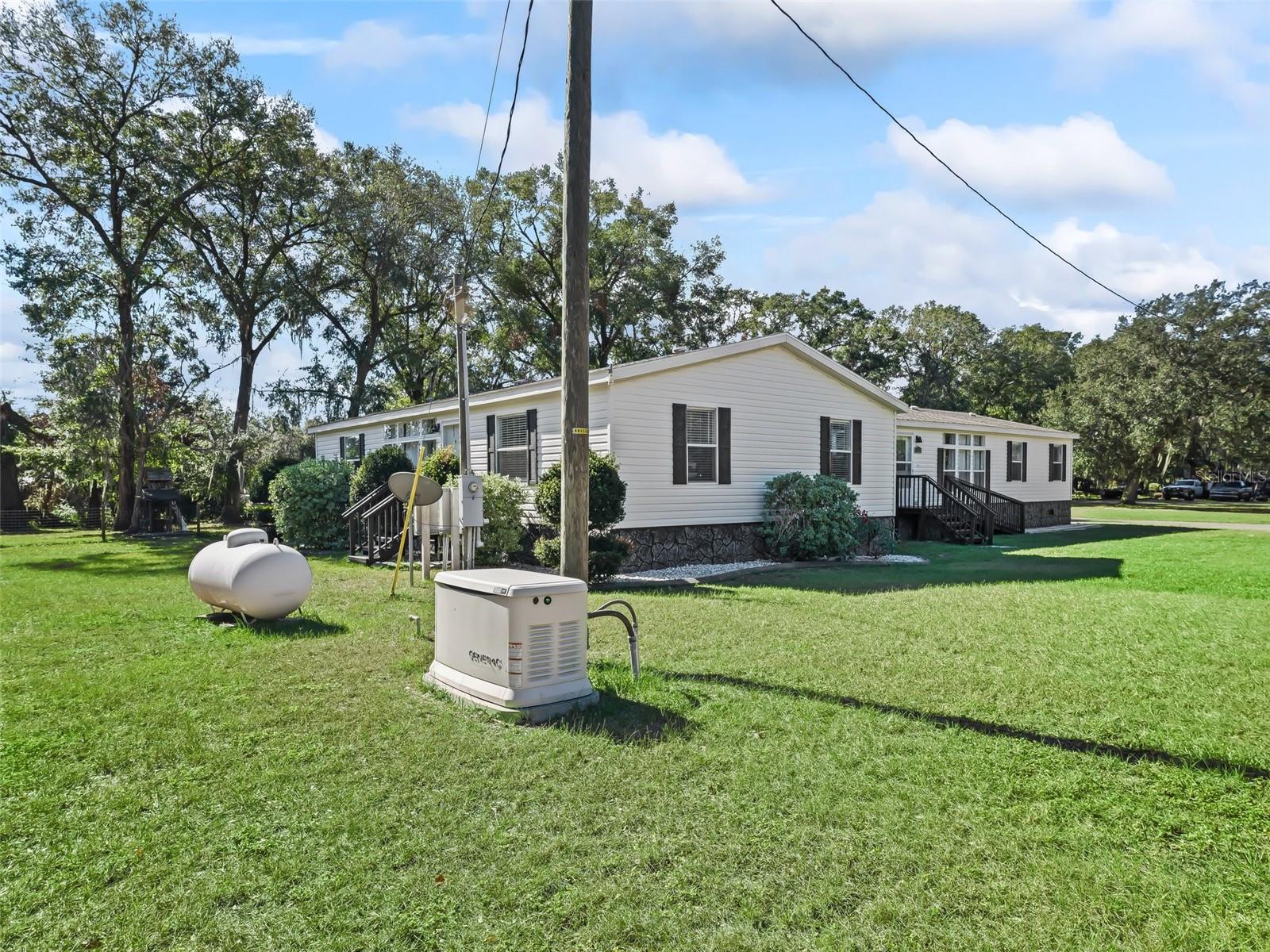 15680 SE 171ST LN, WEIRSDALE, FL, 32195