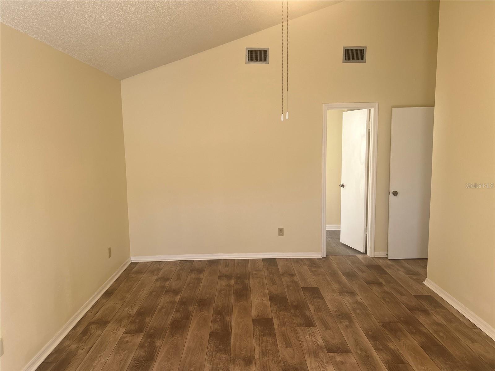 13704 LAZY OAK DR, TAMPA, FL, 33613