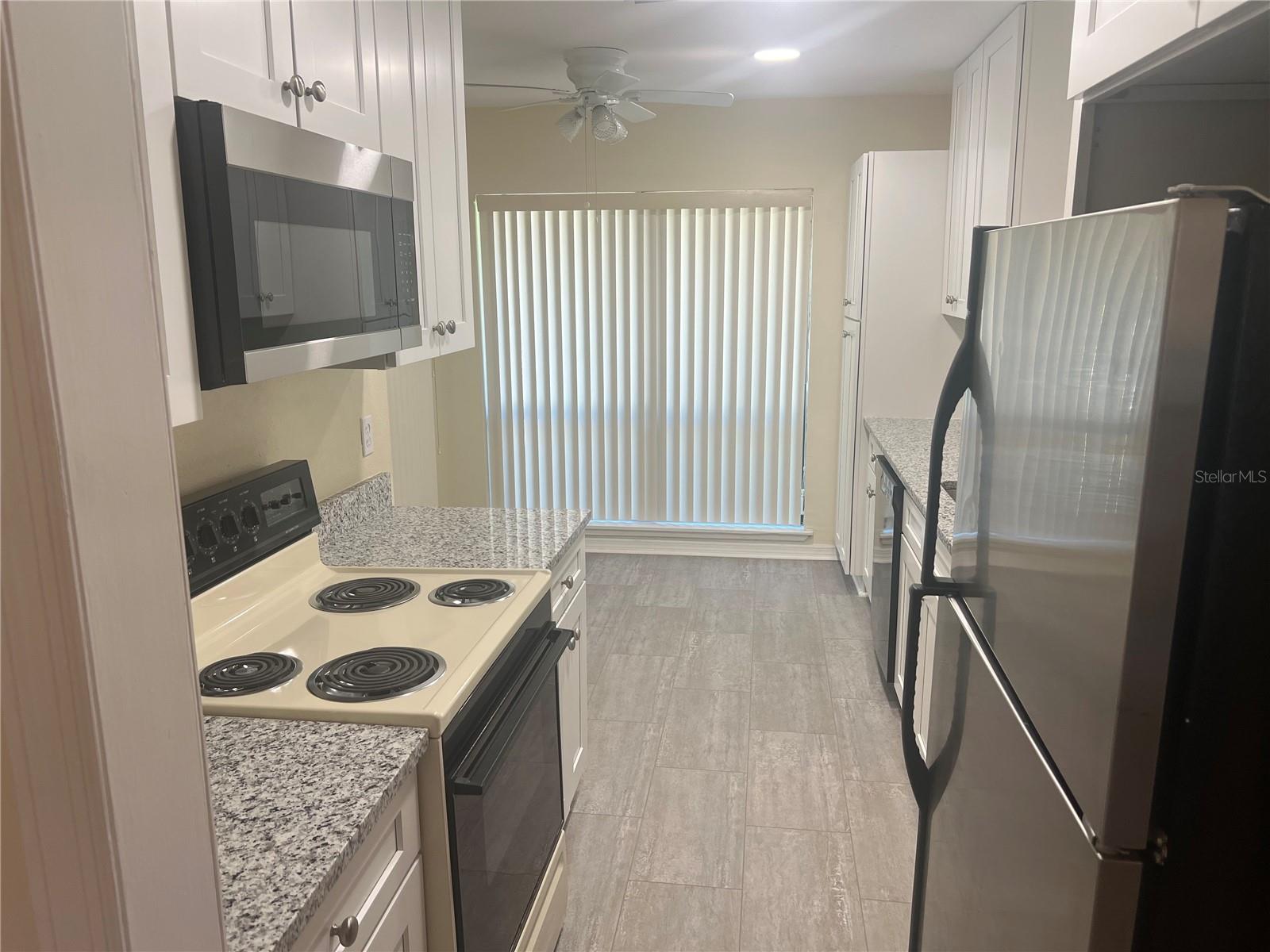 13704 LAZY OAK DR, TAMPA, FL, 33613