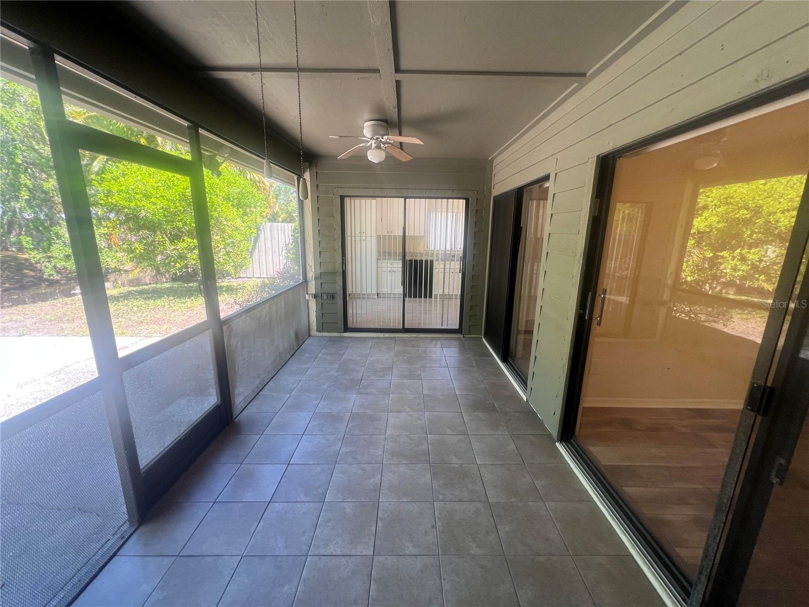 13704 LAZY OAK DR, TAMPA, FL, 33613