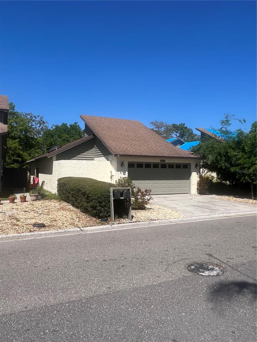 13704 LAZY OAK DR, TAMPA, FL, 33613