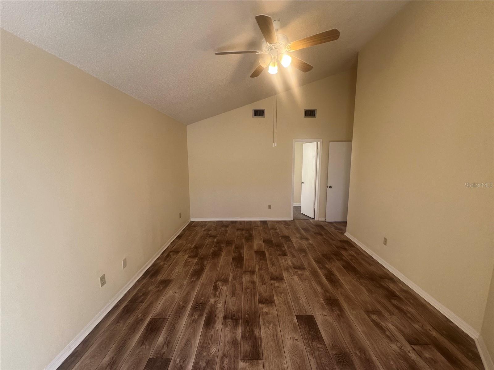 13704 LAZY OAK DR, TAMPA, FL, 33613