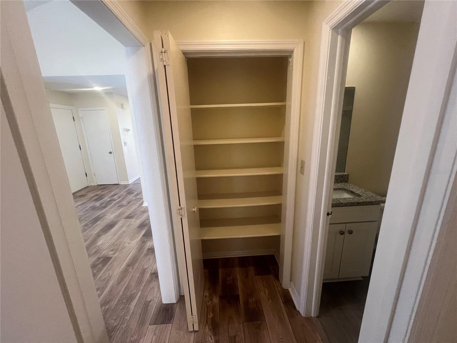 13704 LAZY OAK DR, TAMPA, FL, 33613