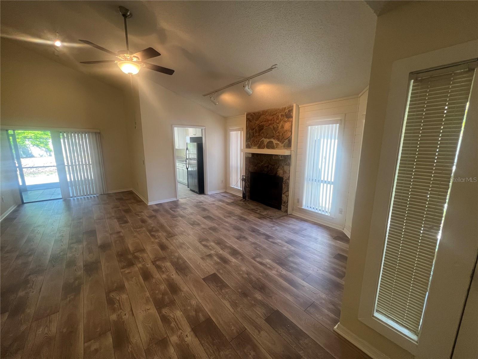 13704 LAZY OAK DR, TAMPA, FL, 33613