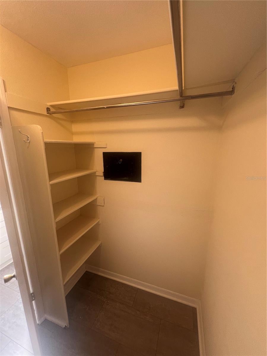 13704 LAZY OAK DR, TAMPA, FL, 33613