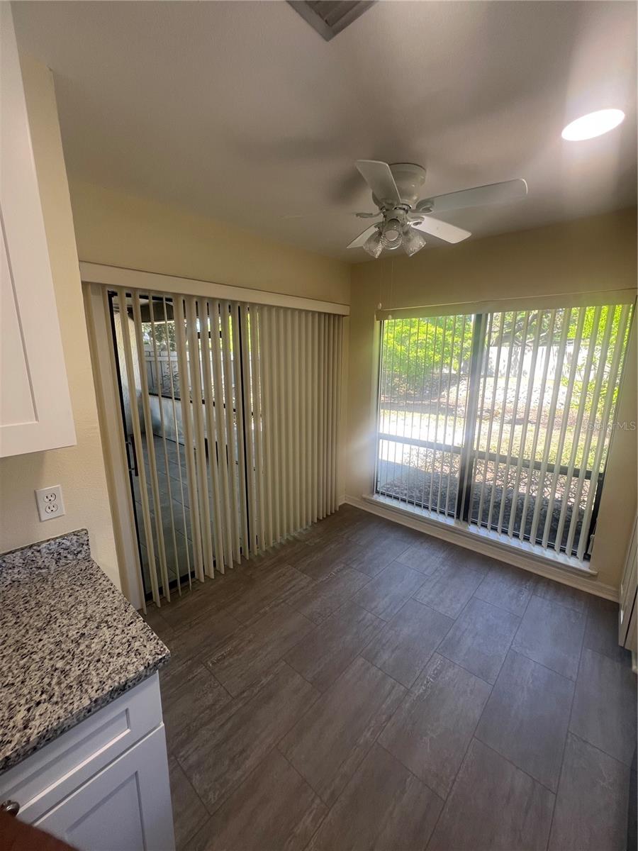 13704 LAZY OAK DR, TAMPA, FL, 33613