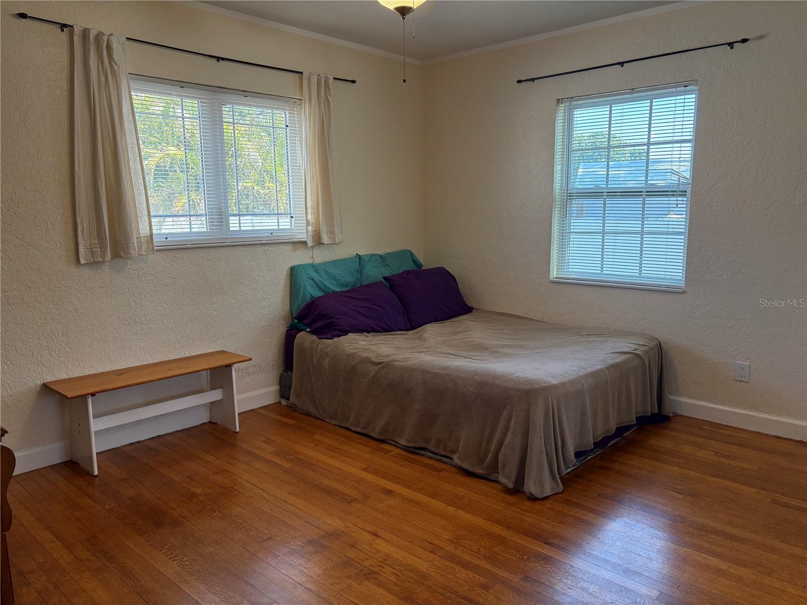 6221 13TH AVE N, ST PETERSBURG, FL, 33710