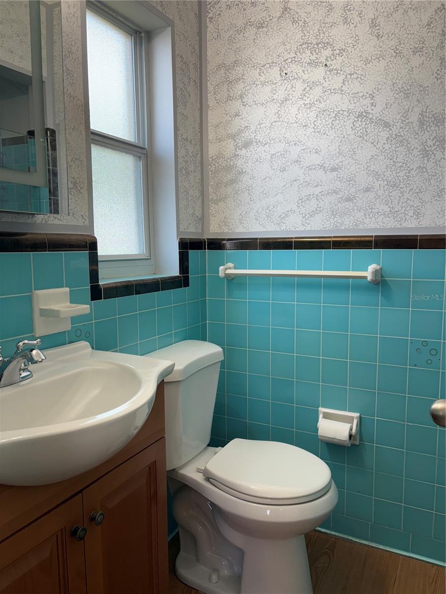 6221 13TH AVE N, ST PETERSBURG, FL, 33710