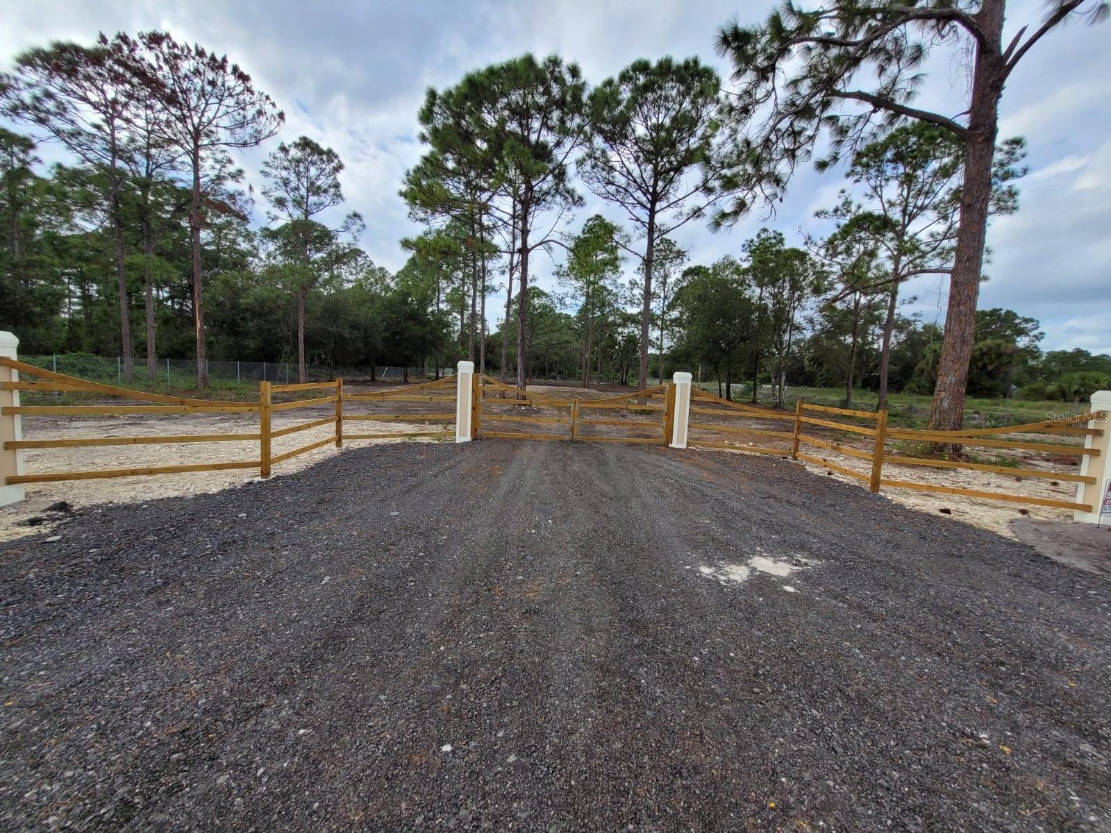 610 S QUEBRADA ST, CLEWISTON, FL, 33440