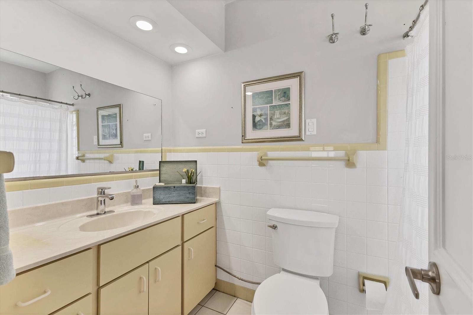 3402 KEY AVE, SARASOTA, FL, 34239