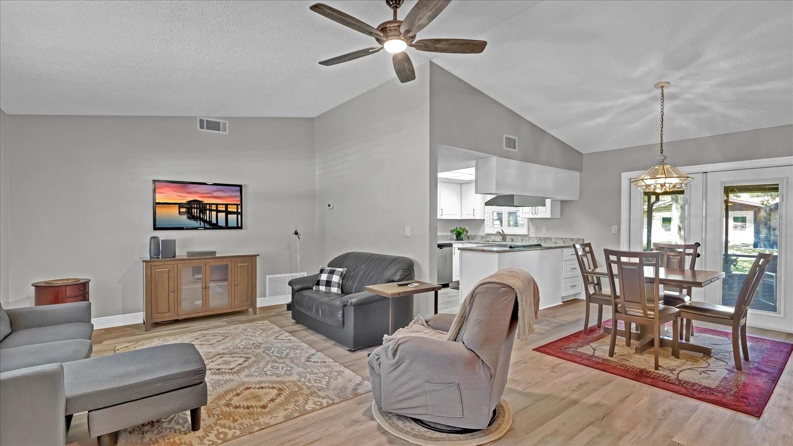 786 BENNETT RD, SOUTH DAYTONA, FL, 32119