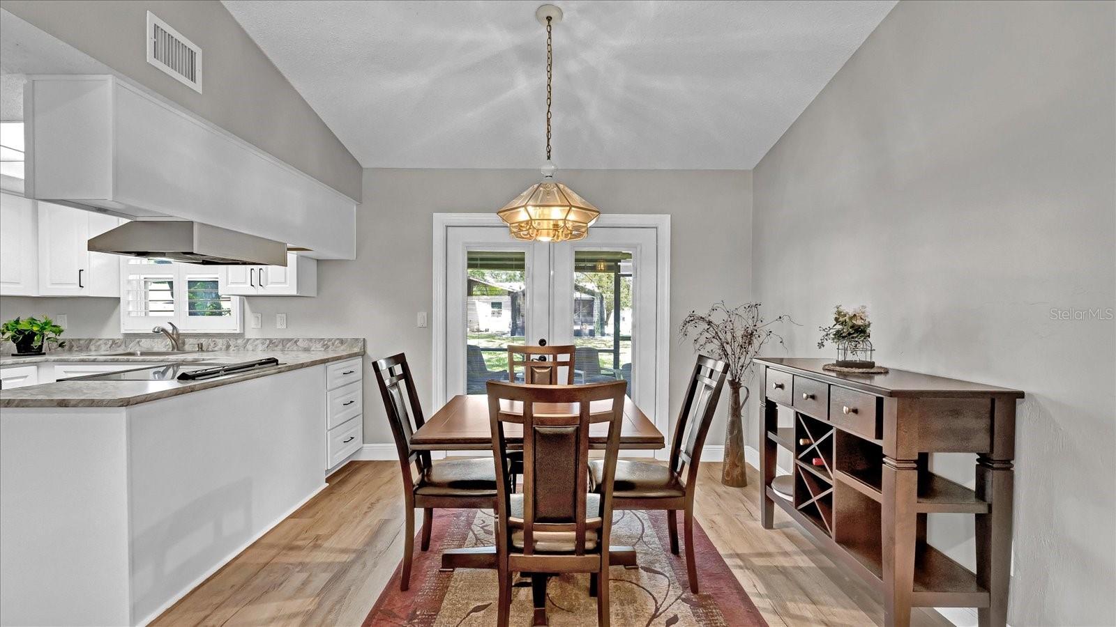 786 BENNETT RD, SOUTH DAYTONA, FL, 32119