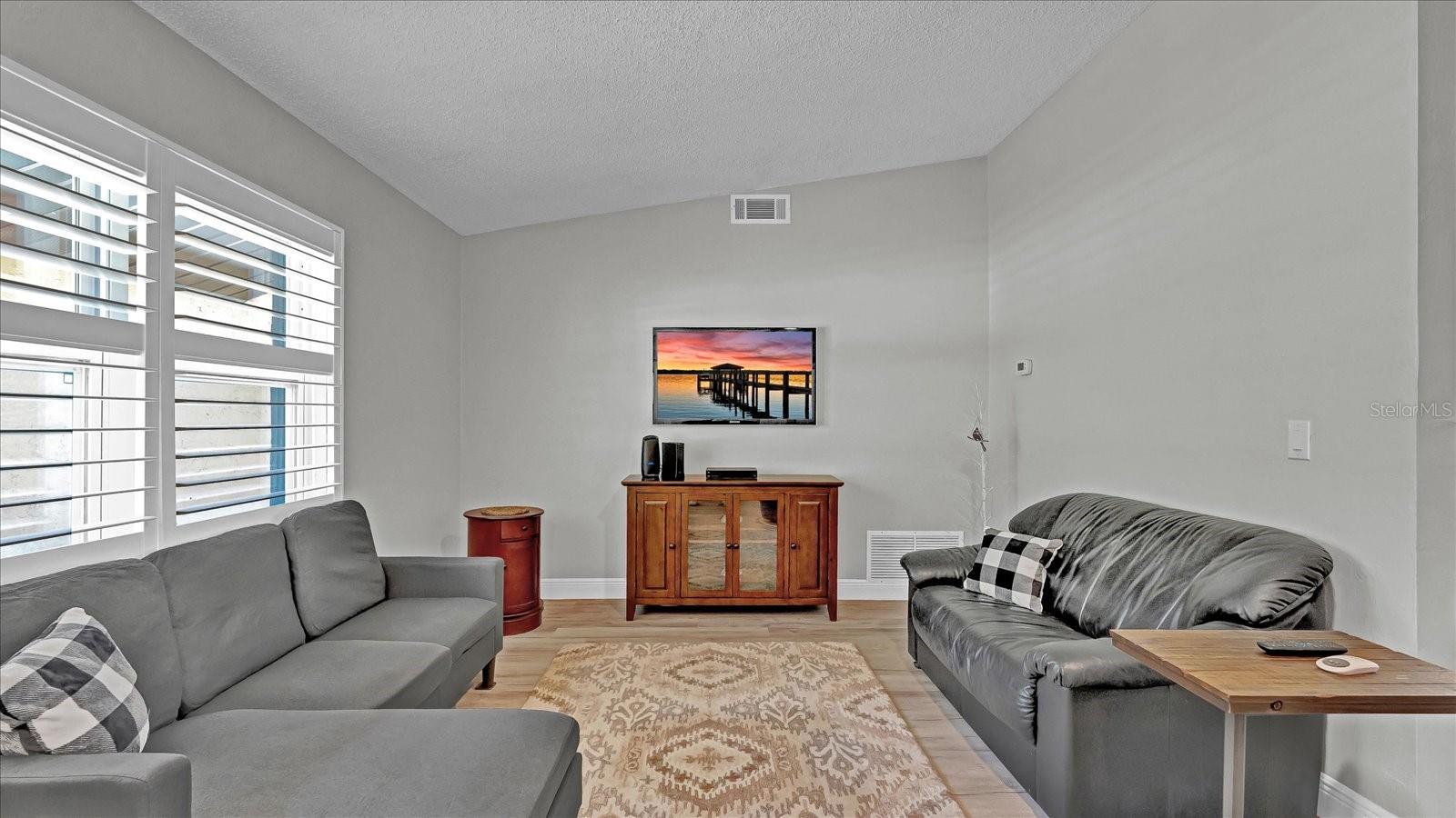 786 BENNETT RD, SOUTH DAYTONA, FL, 32119