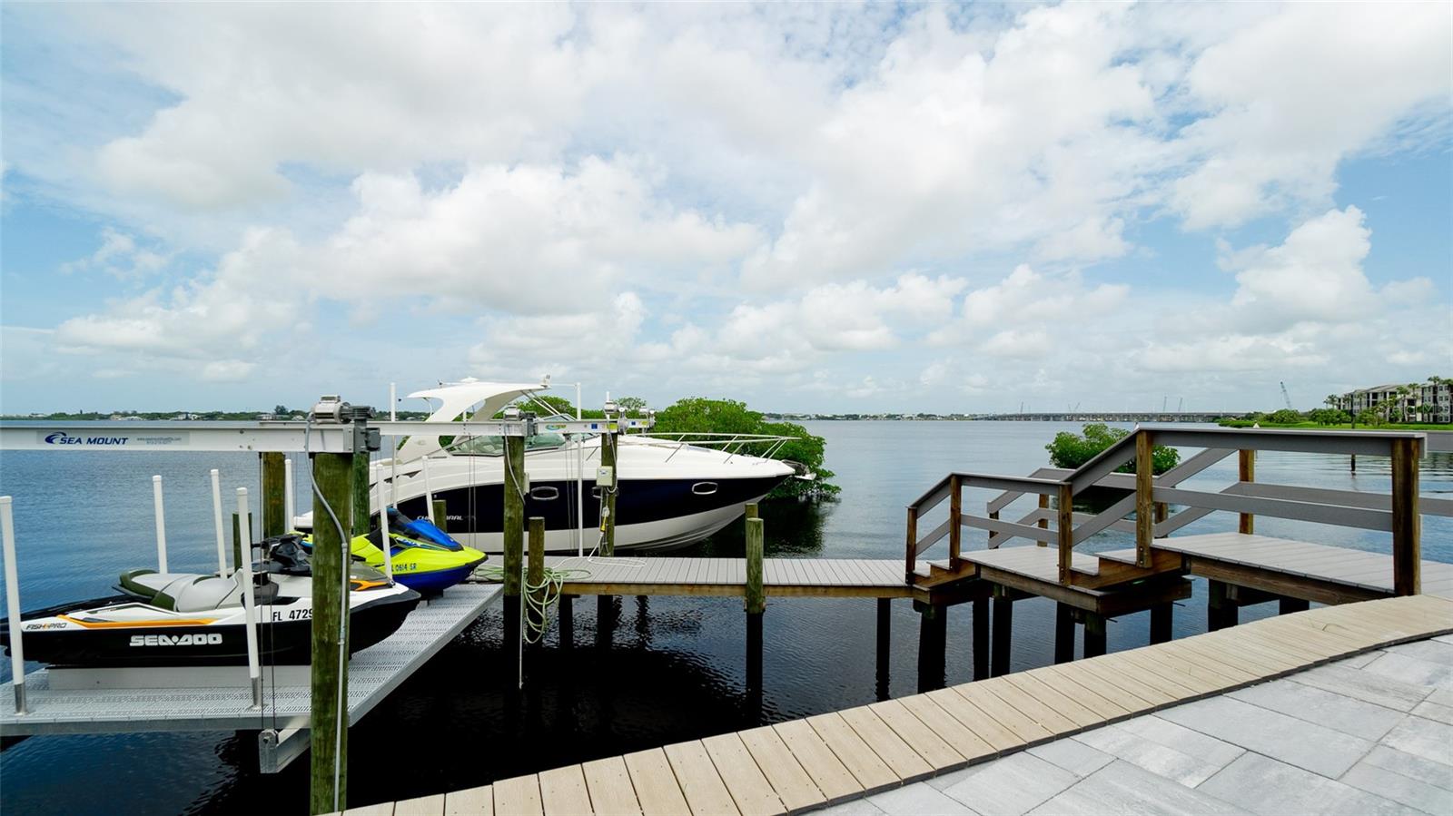 684 REGATTA WAY, BRADENTON, FL, 34208