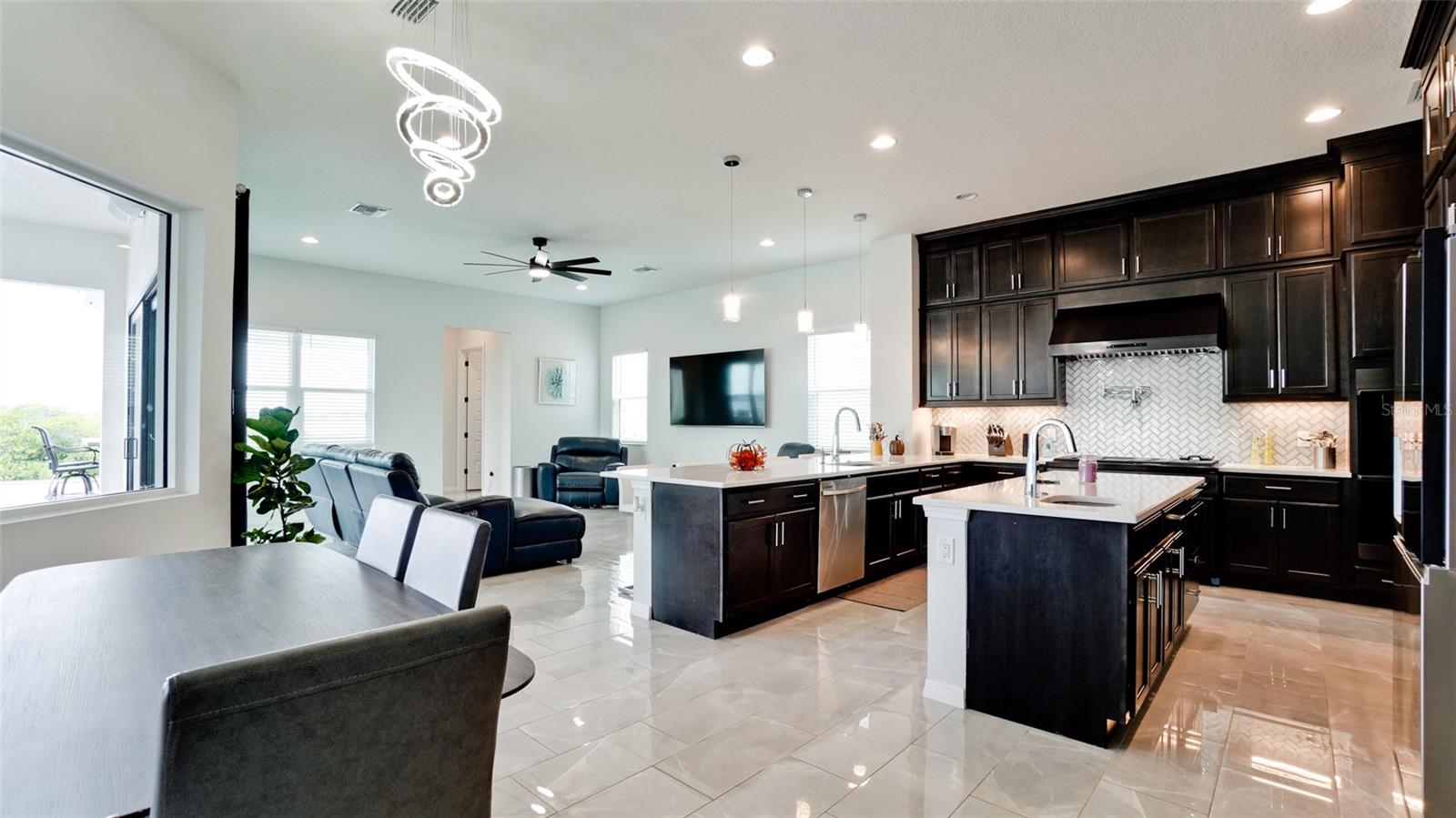 684 REGATTA WAY, BRADENTON, FL, 34208