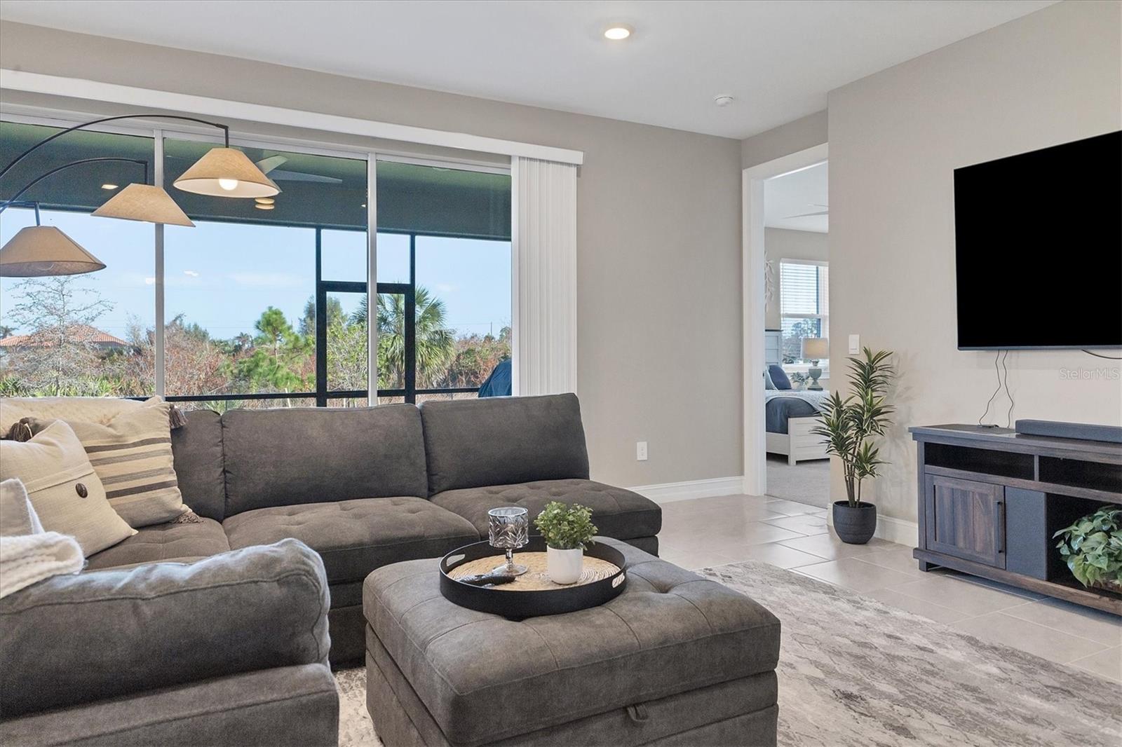 15747 APPLEWHITE CIR, PORT CHARLOTTE, FL, 33981