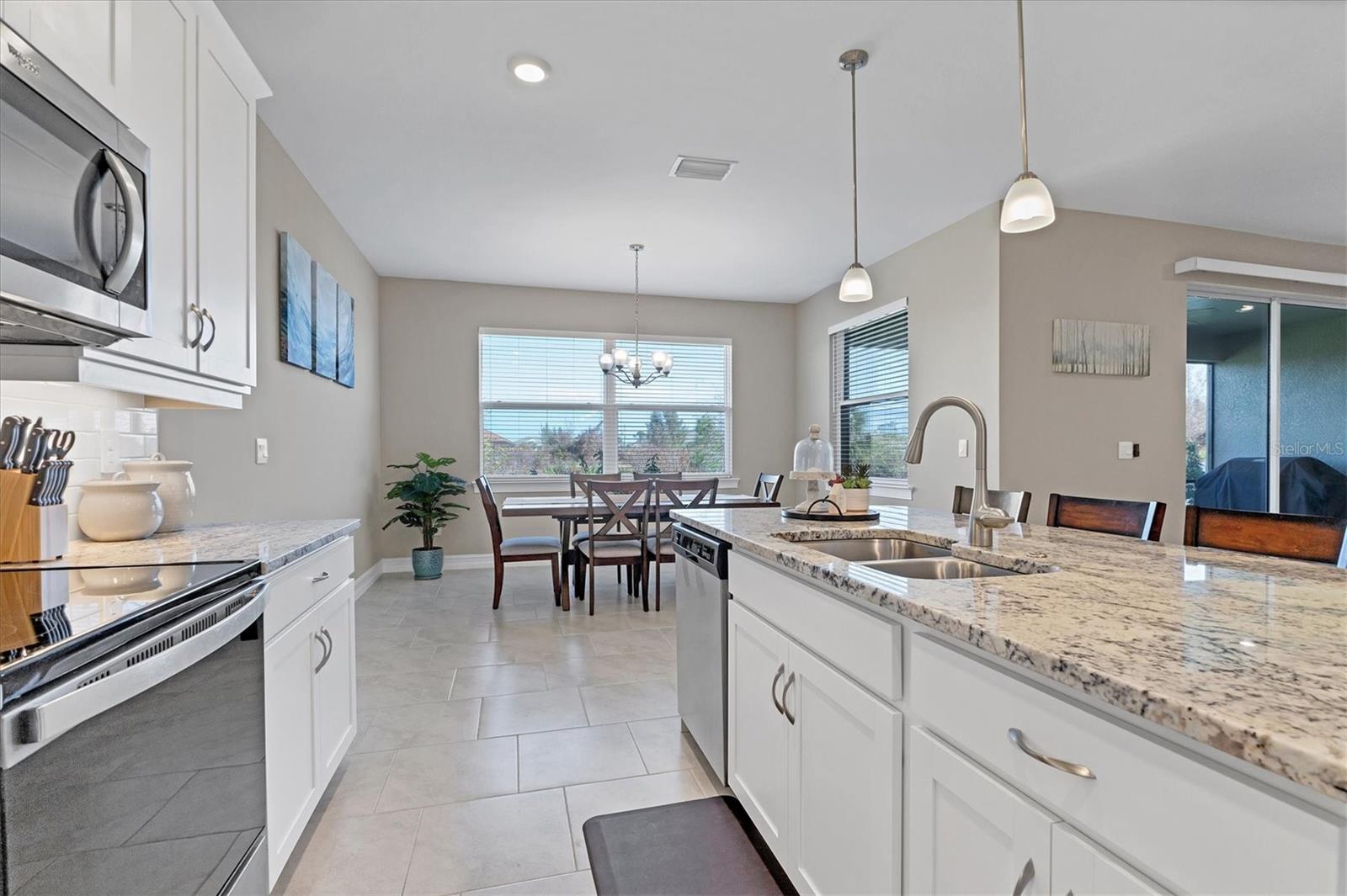 15747 APPLEWHITE CIR, PORT CHARLOTTE, FL, 33981