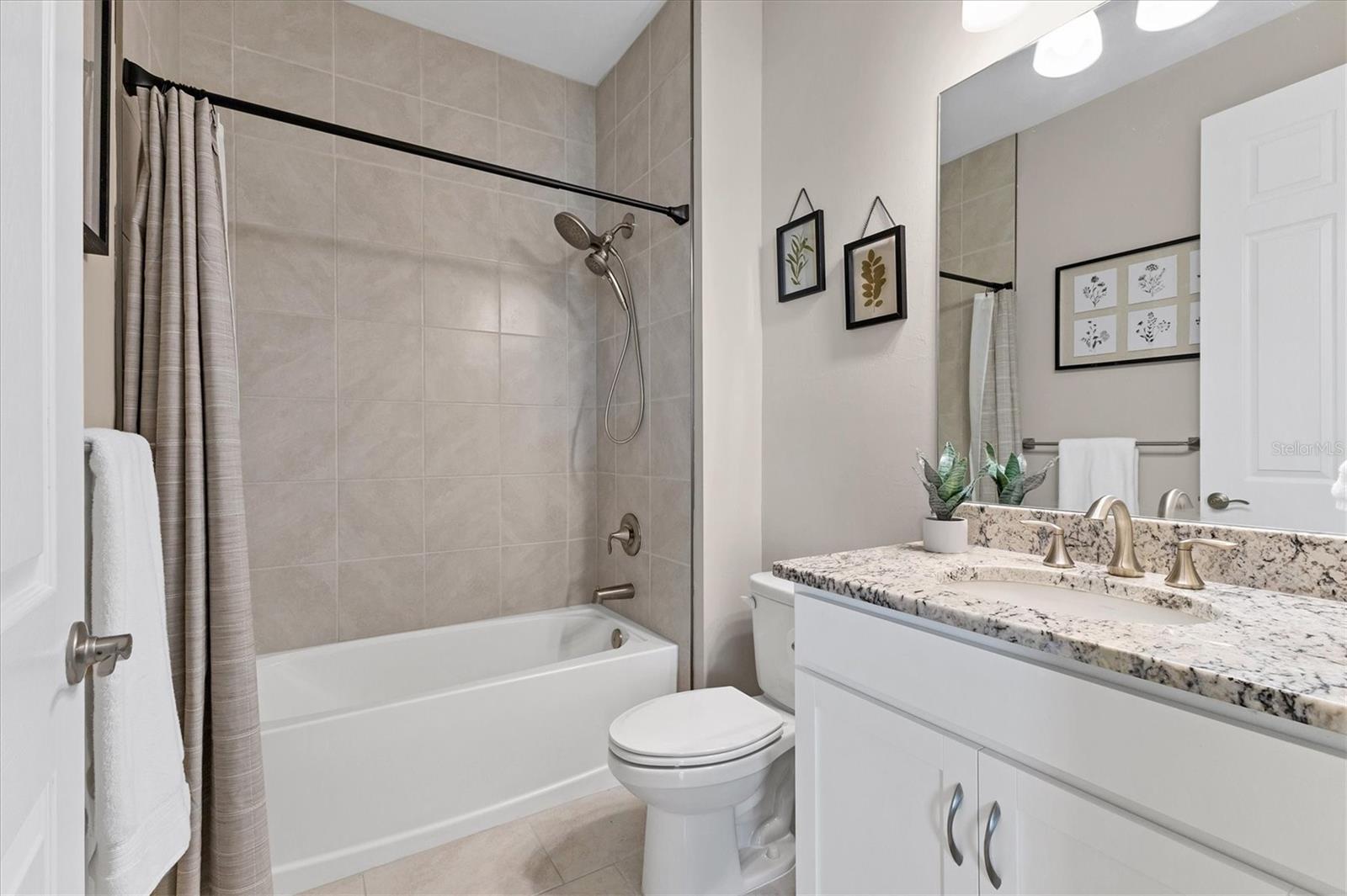 15747 APPLEWHITE CIR, PORT CHARLOTTE, FL, 33981