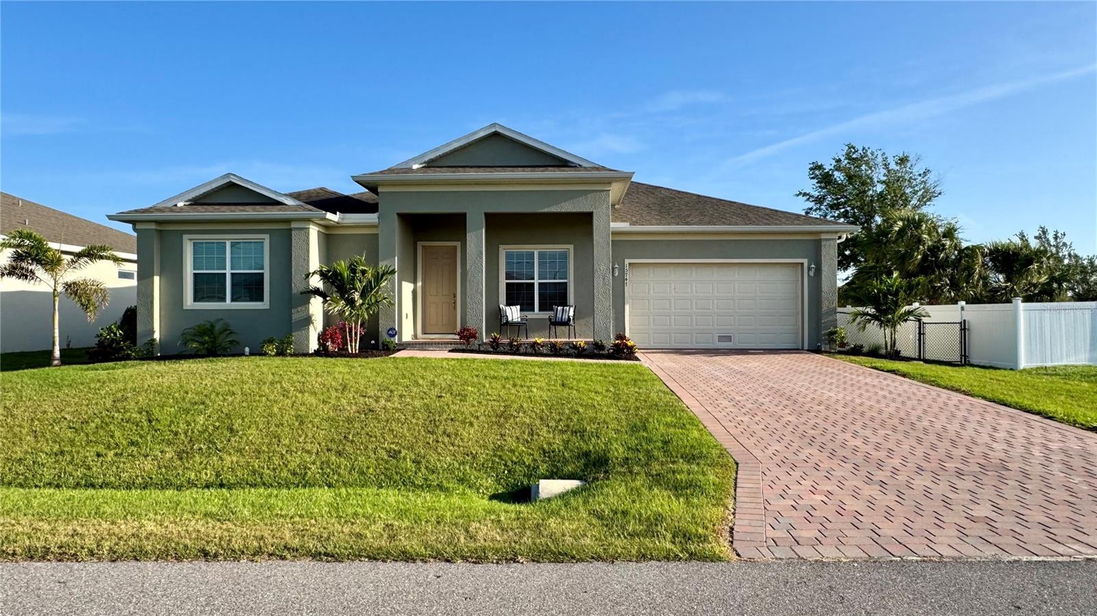 15747 APPLEWHITE CIR, PORT CHARLOTTE, FL, 33981