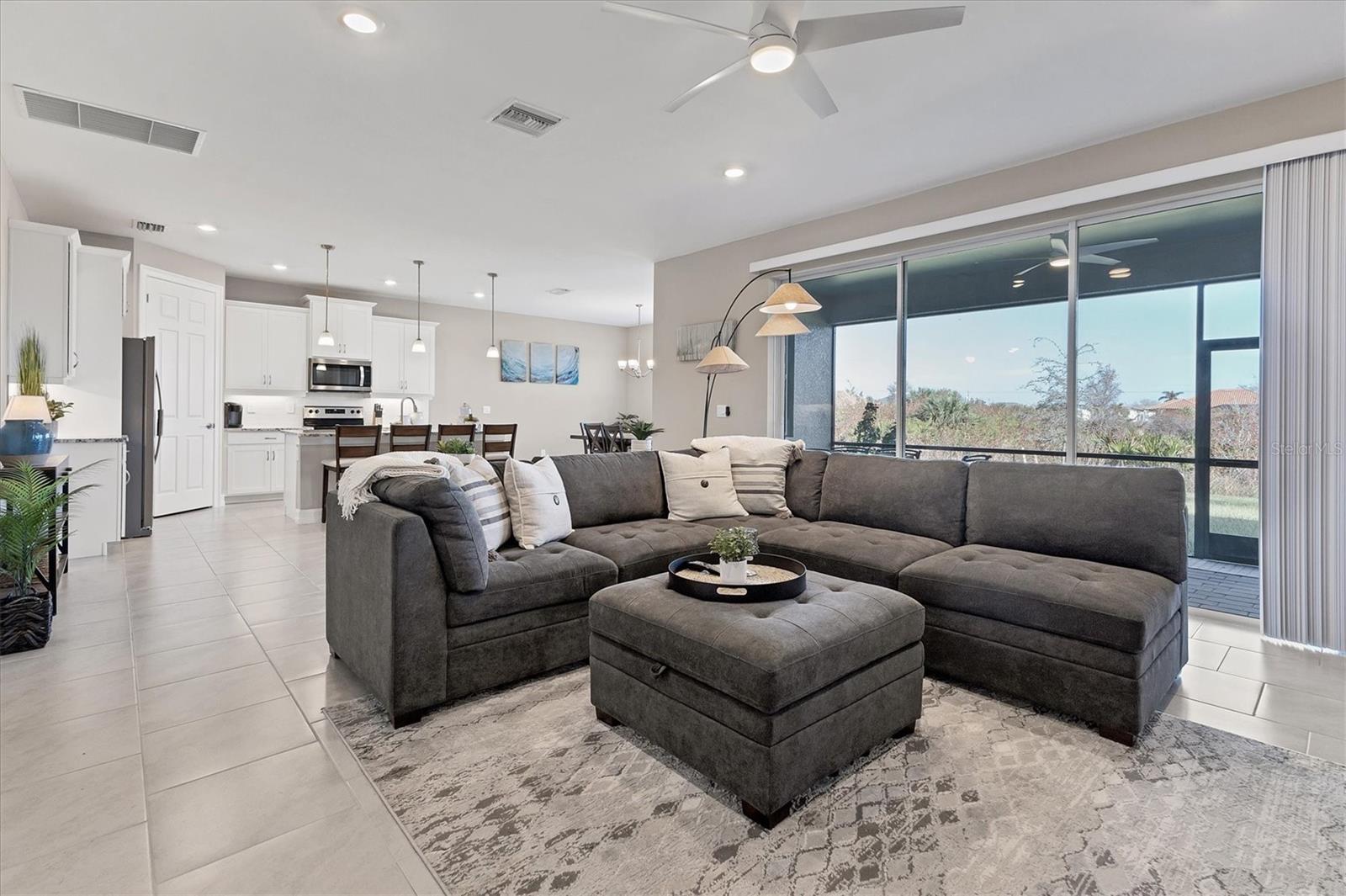 15747 APPLEWHITE CIR, PORT CHARLOTTE, FL, 33981