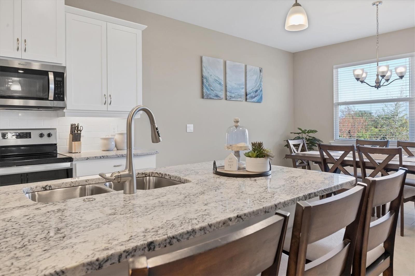 15747 APPLEWHITE CIR, PORT CHARLOTTE, FL, 33981