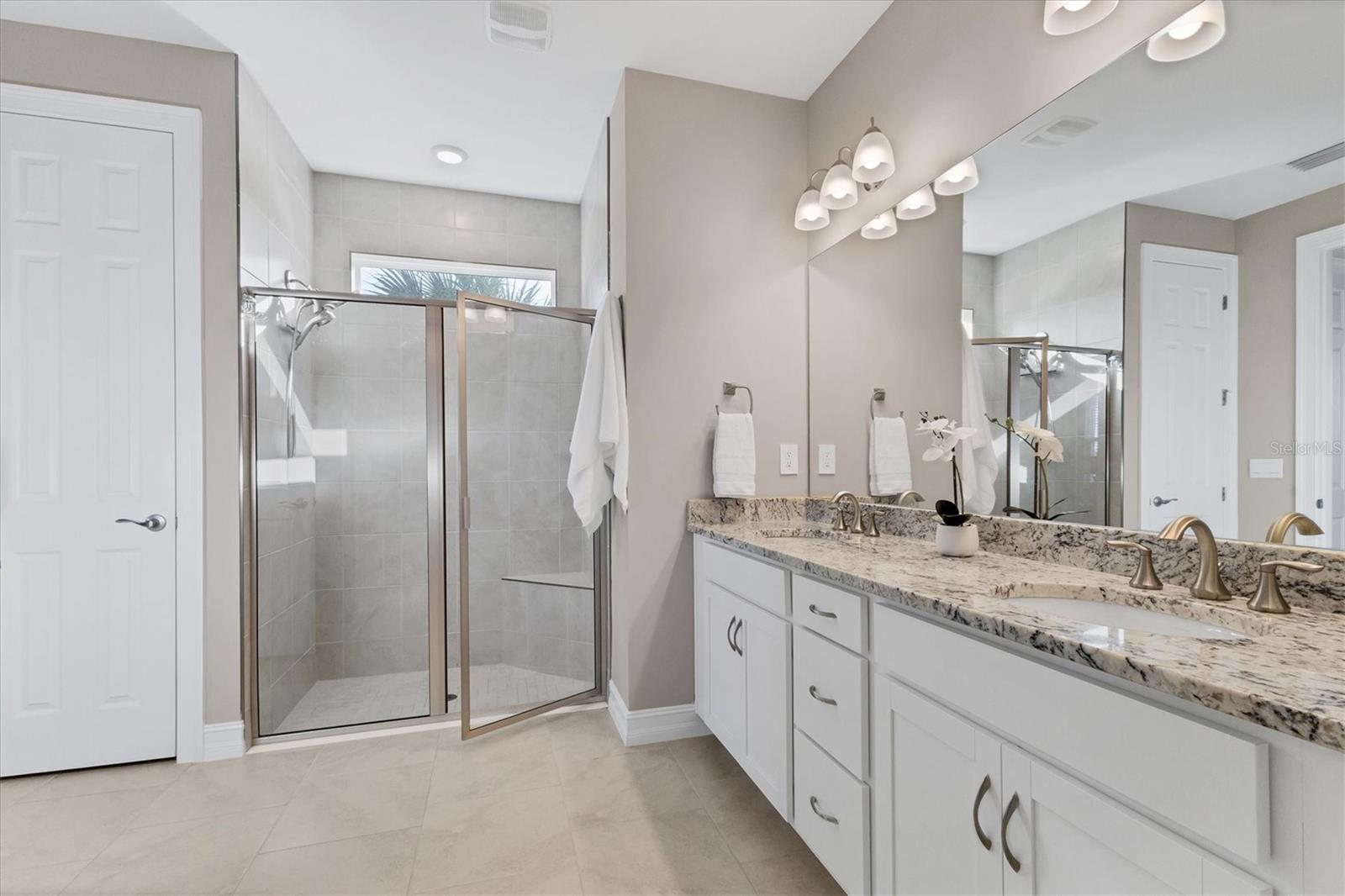 15747 APPLEWHITE CIR, PORT CHARLOTTE, FL, 33981
