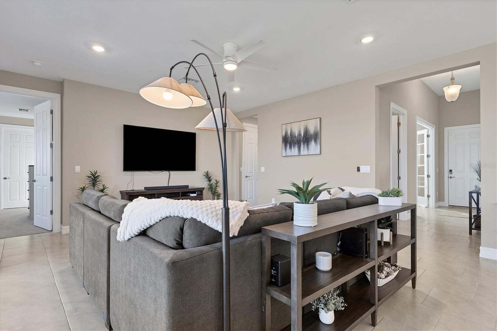 15747 APPLEWHITE CIR, PORT CHARLOTTE, FL, 33981