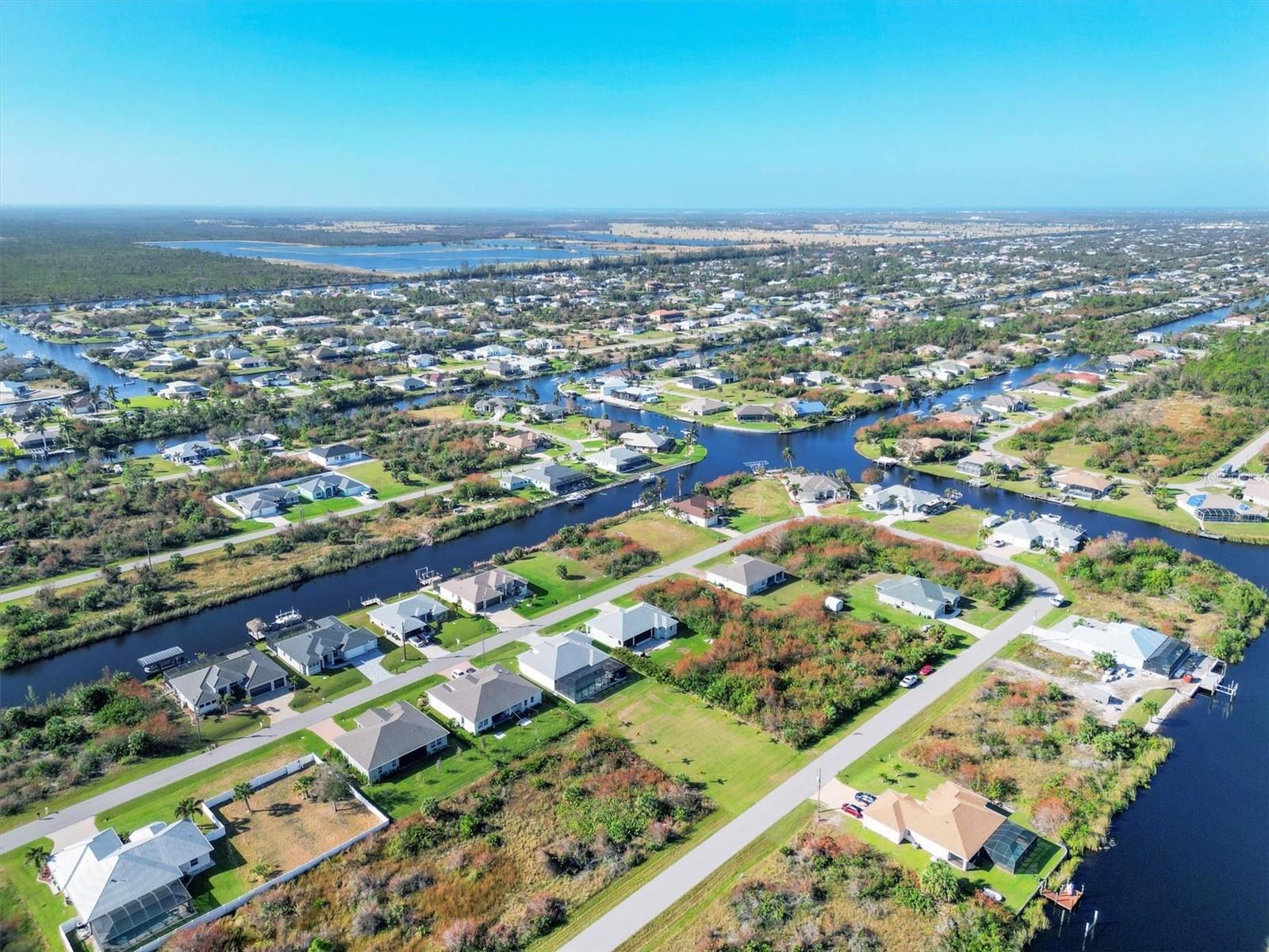 15747 APPLEWHITE CIR, PORT CHARLOTTE, FL, 33981