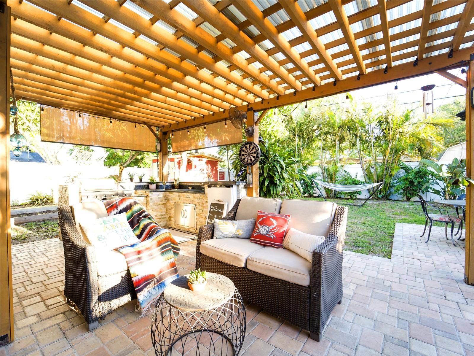 6916 81ST AVE N, PINELLAS PARK, FL, 33781