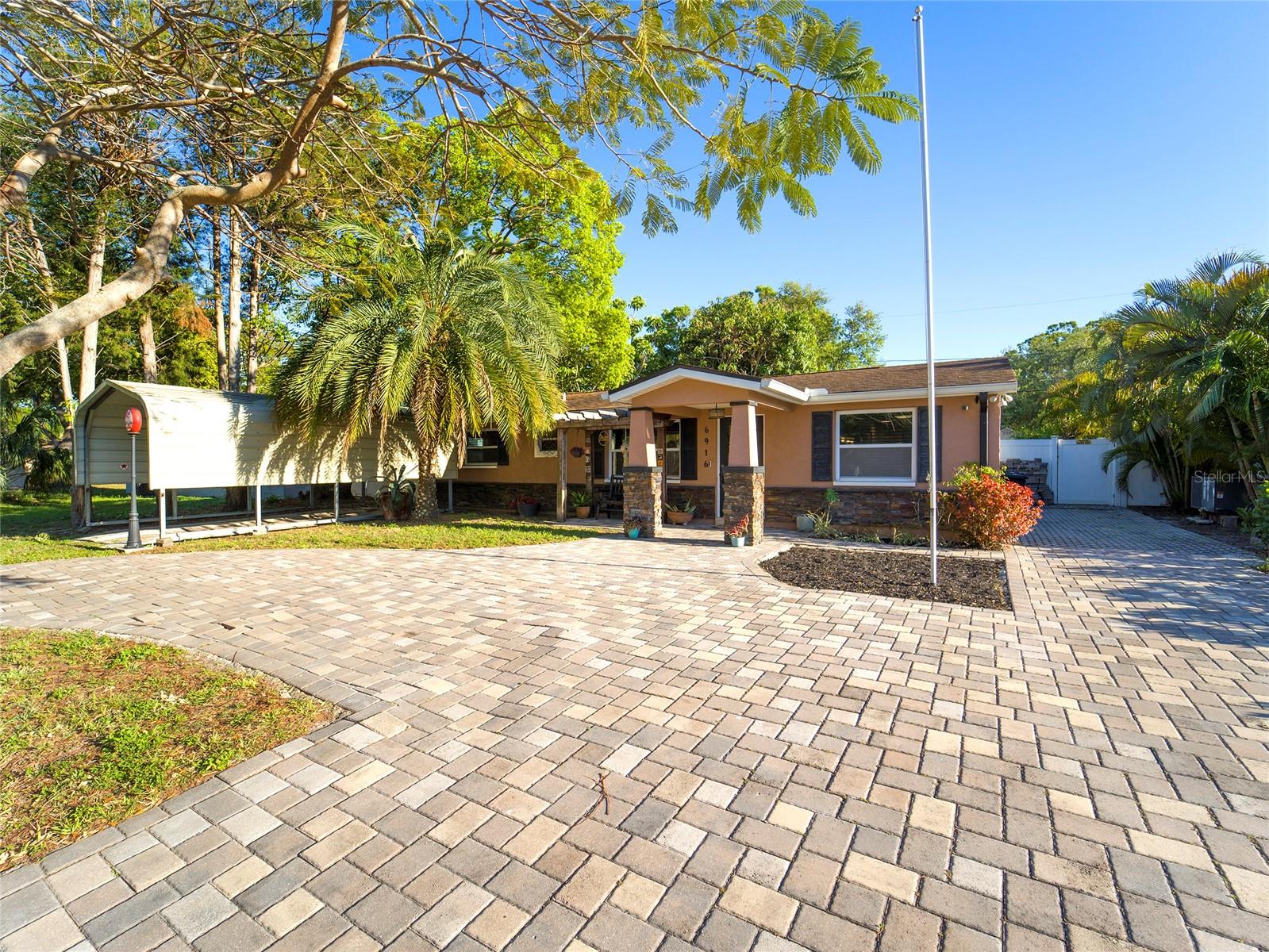 6916 81ST AVE N, PINELLAS PARK, FL, 33781