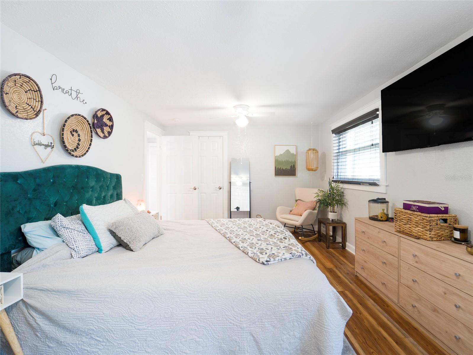 6916 81ST AVE N, PINELLAS PARK, FL, 33781