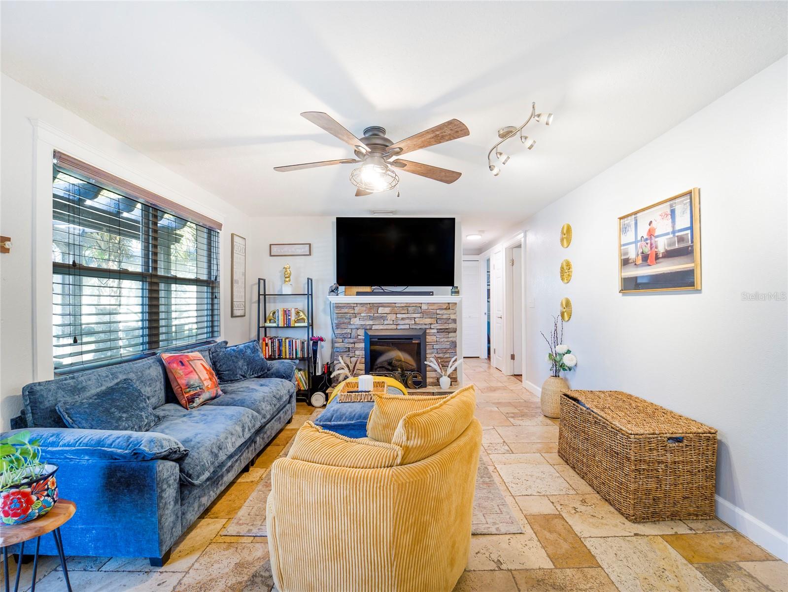 6916 81ST AVE N, PINELLAS PARK, FL, 33781