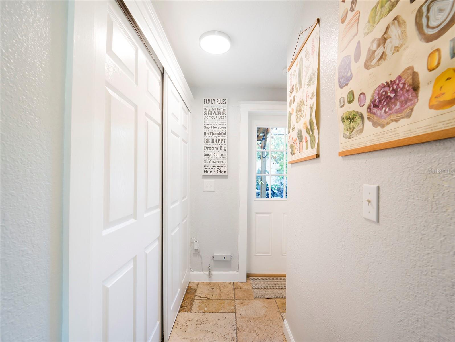 6916 81ST AVE N, PINELLAS PARK, FL, 33781