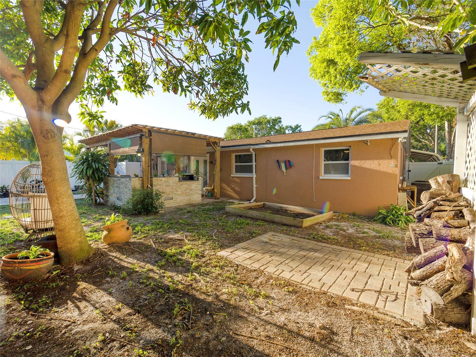 6916 81ST AVE N, PINELLAS PARK, FL, 33781