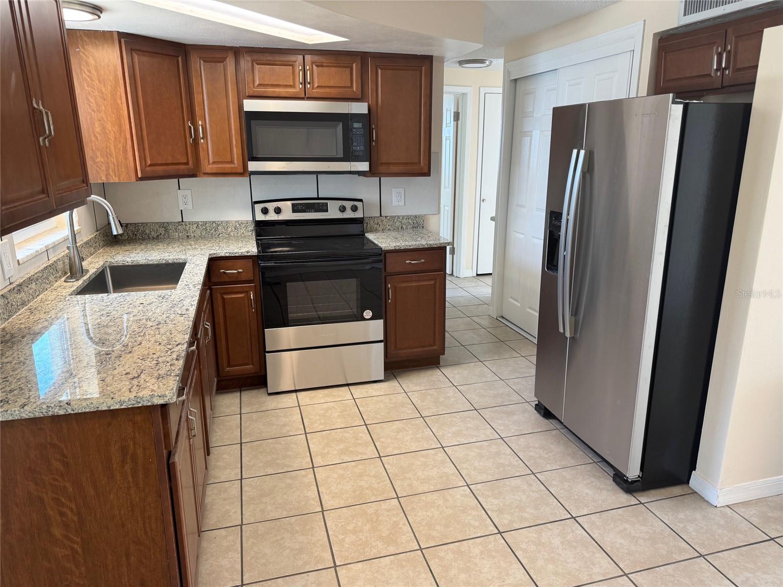 3701 OAKHURST DR, HOLIDAY, FL, 34691