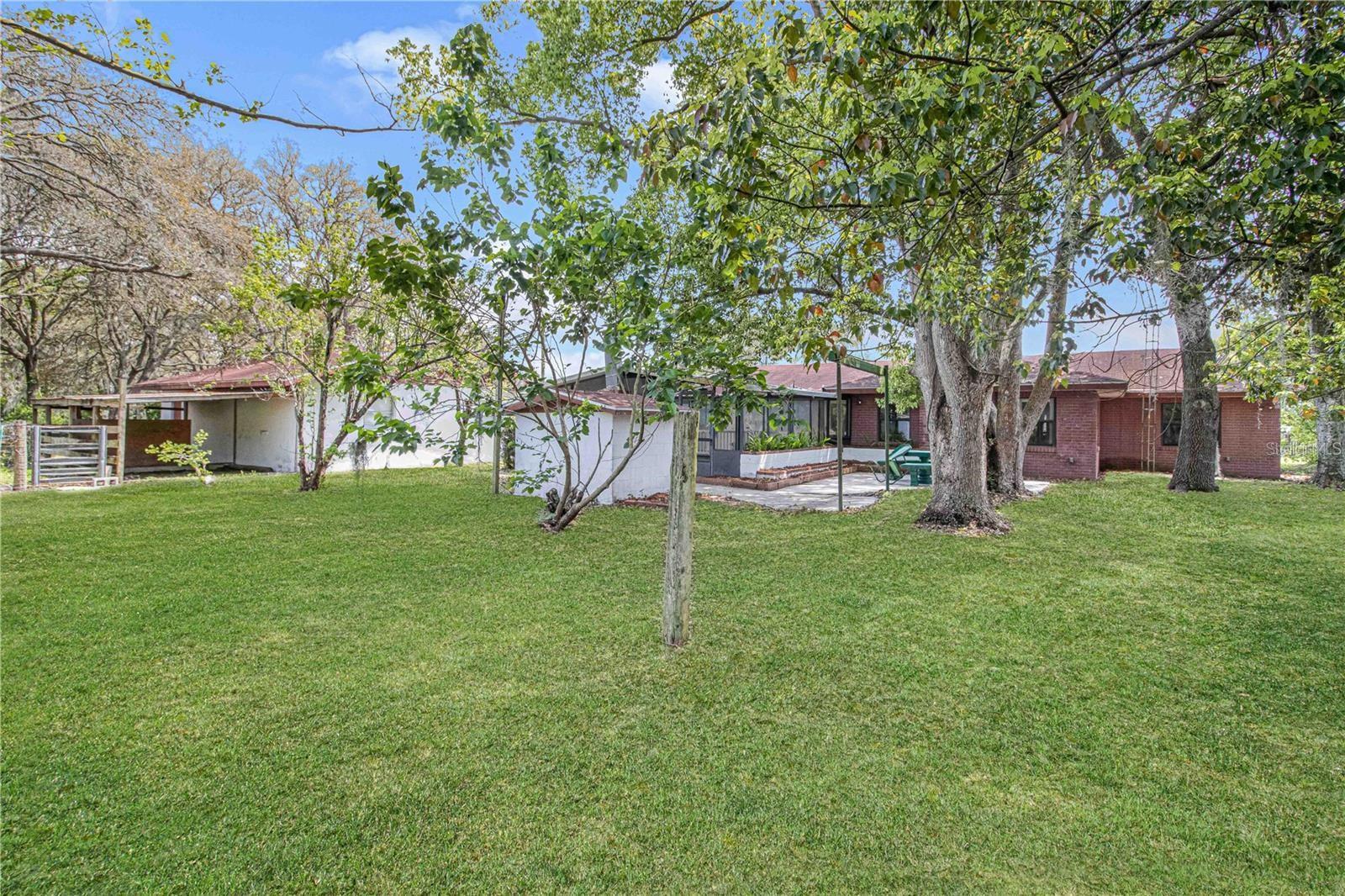 8225 E HIGHWAY 25, BELLEVIEW, FL, 34420