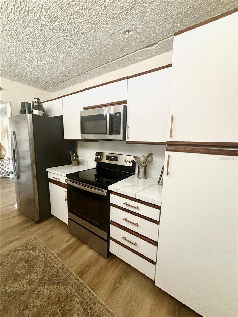 3211 W SWANN AVE #408, TAMPA, FL, 33609