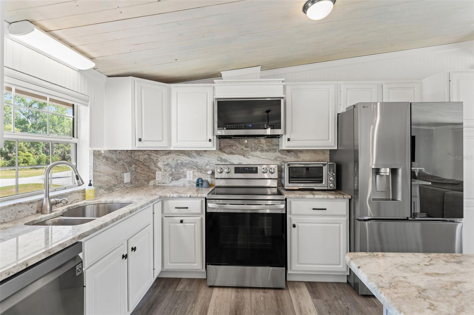 1845 SE 3RD CT, CRYSTAL RIVER, FL, 34429