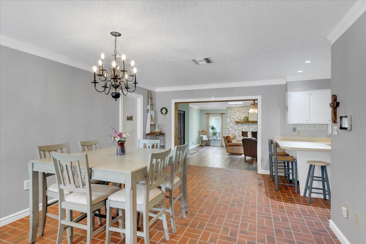 125 LARKWOOD DR, SANFORD, FL, 32771