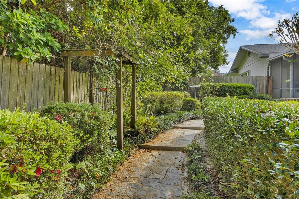 125 LARKWOOD DR, SANFORD, FL, 32771