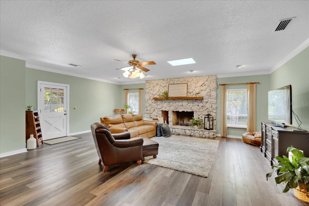 125 LARKWOOD DR, SANFORD, FL, 32771