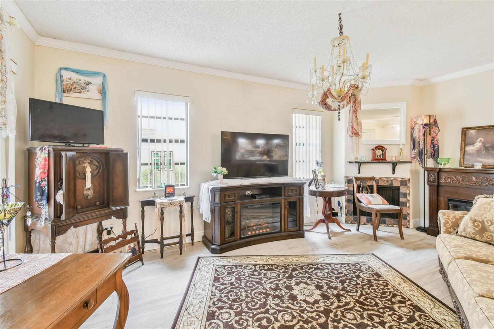 10182 SEMINOLE ISLAND DR, LARGO, FL, 33773