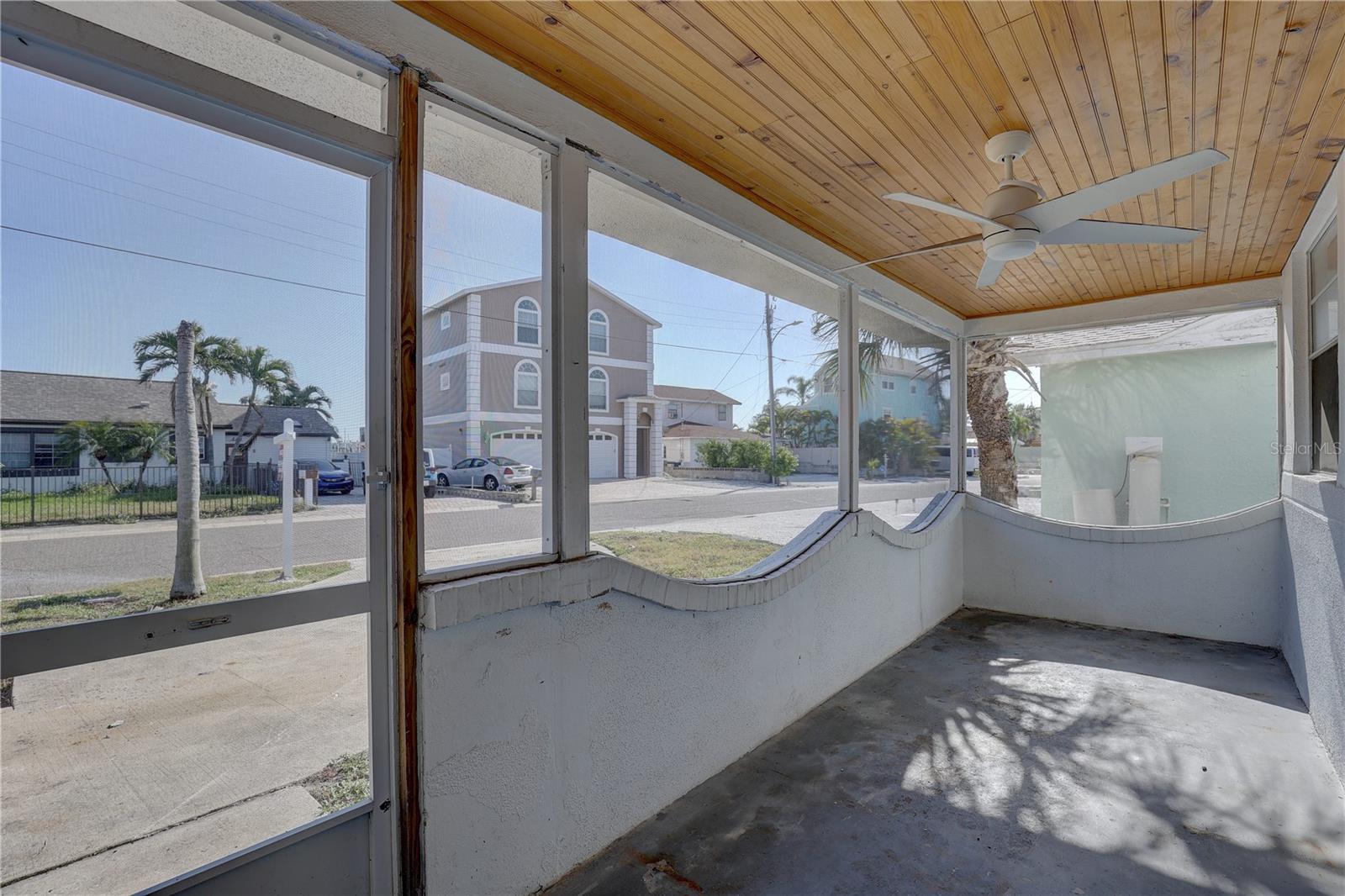 440 S BAYSHORE DR, MADEIRA BEACH, FL, 33708