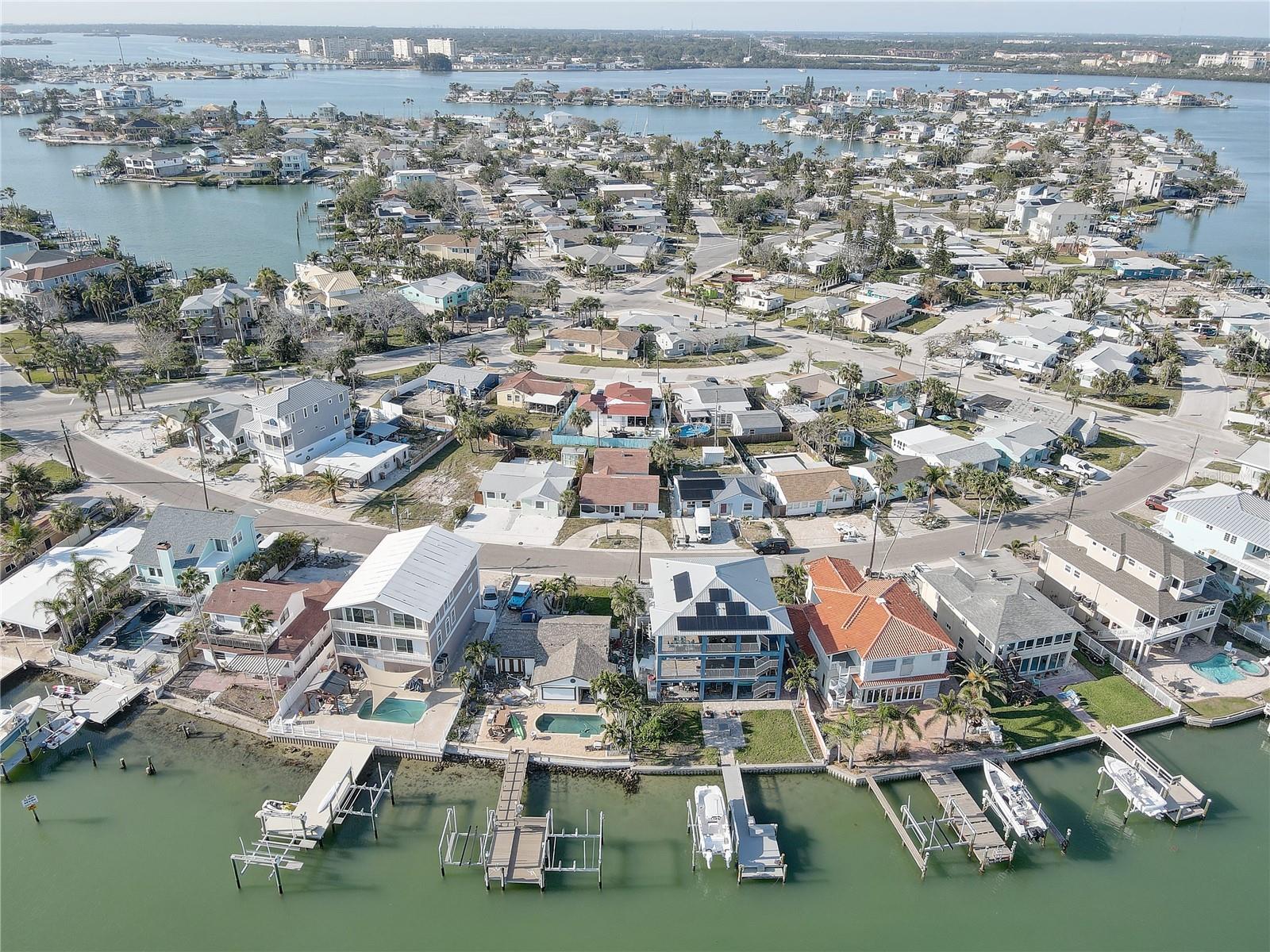 440 S BAYSHORE DR, MADEIRA BEACH, FL, 33708